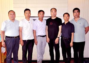  强化自身素质  服务企业发展